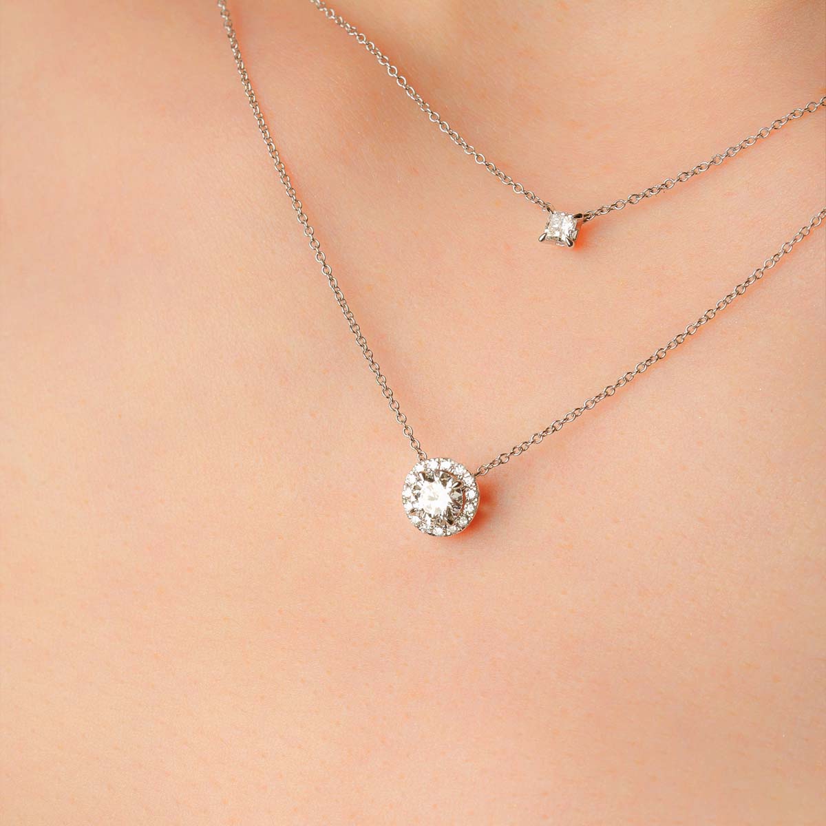 Hyacinth Round Halo Kette