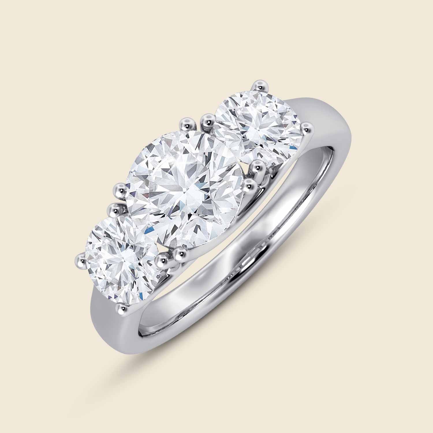 Lily Round Tri Ring