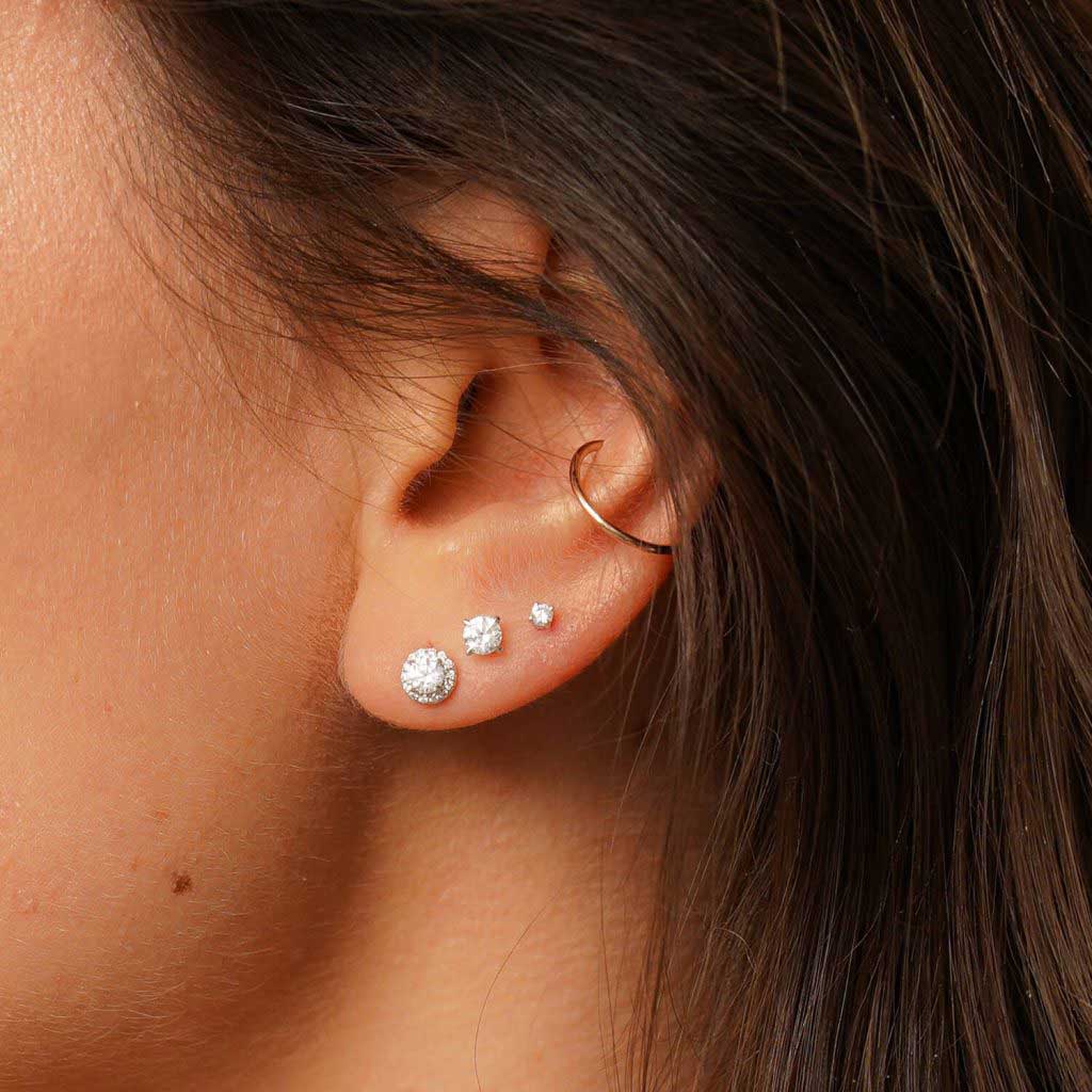 223---Medium-Round-Studs