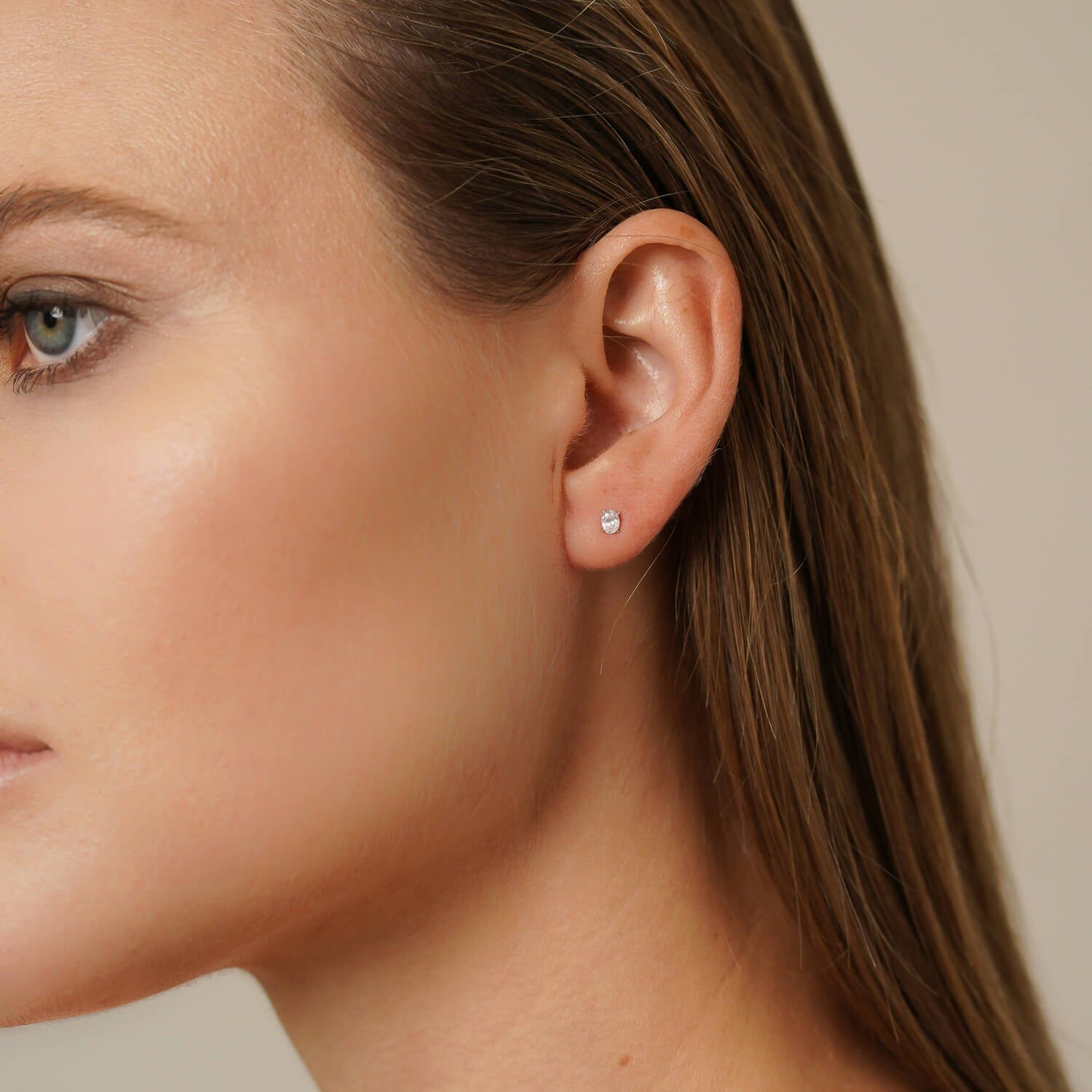 232 - Grand Oval Studs