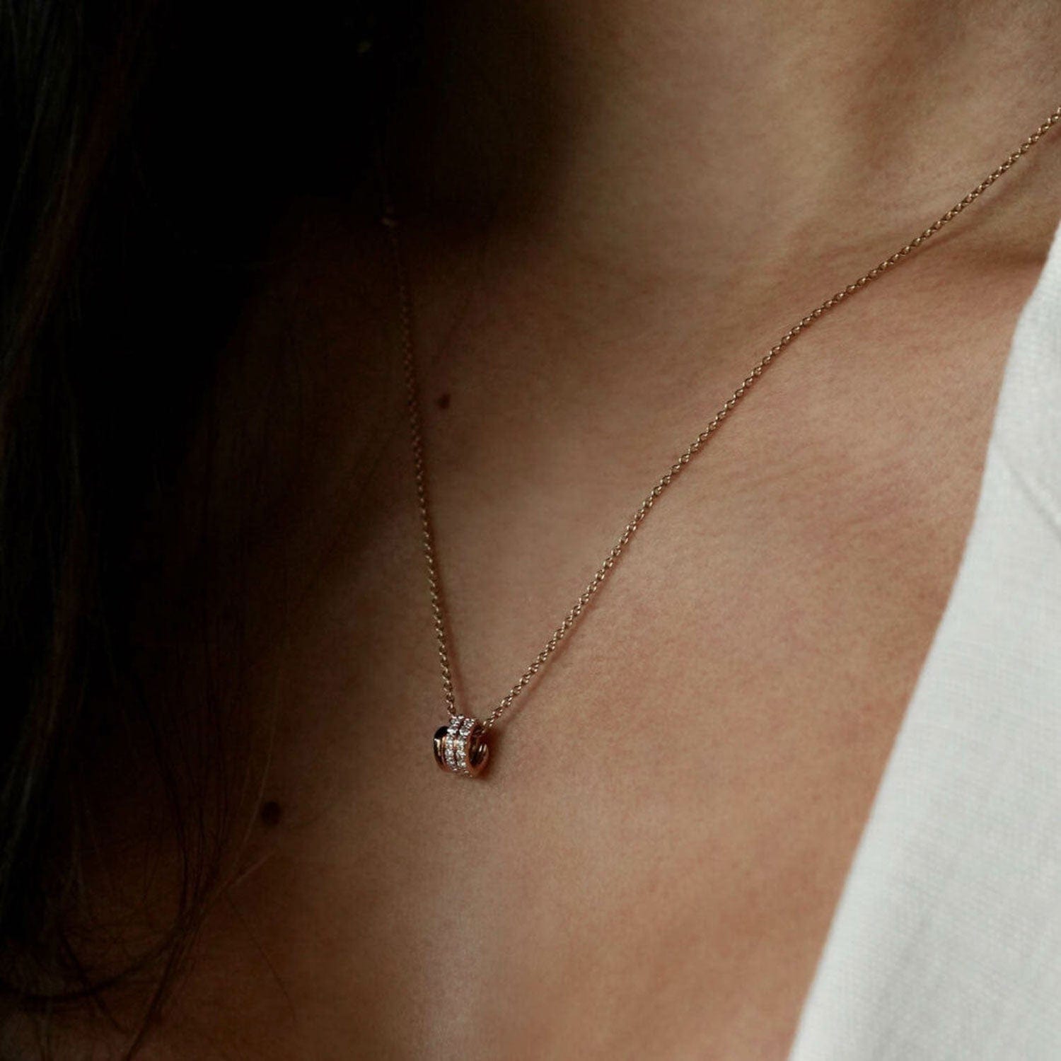 Twirled Necklace with natural Diamonds
