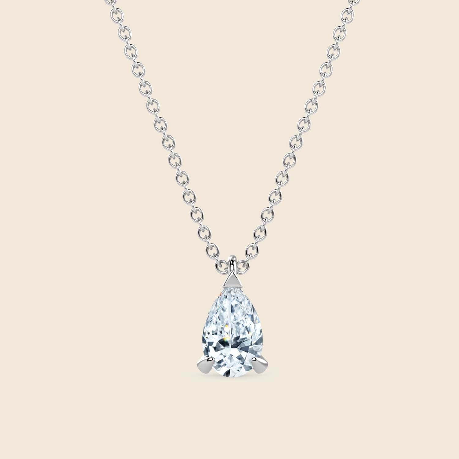 Pear Lily Kette Weiß